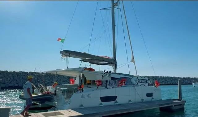 Catamarano Isla 40